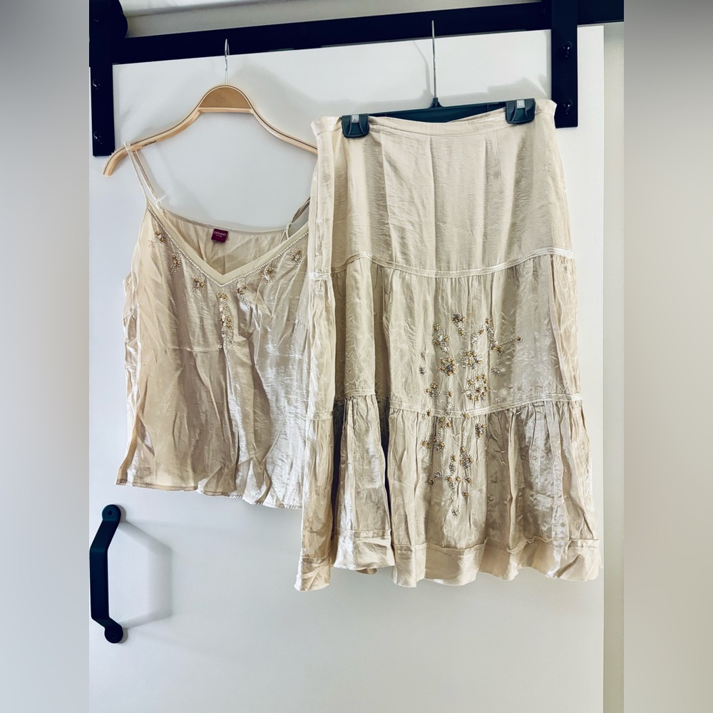OLSEN Silk Blend Cream Skirt Set with Delicate Seashell Design
